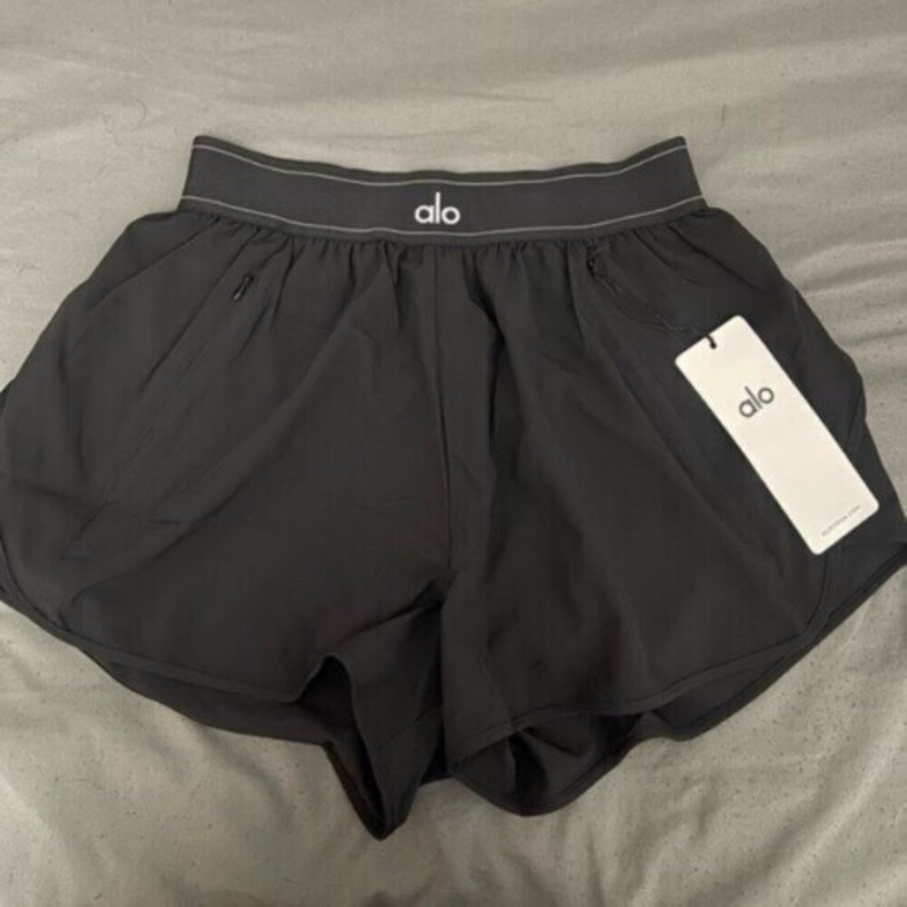 👩Alo Yoga Match Point Short Black🎀 - Picture 2 of 6